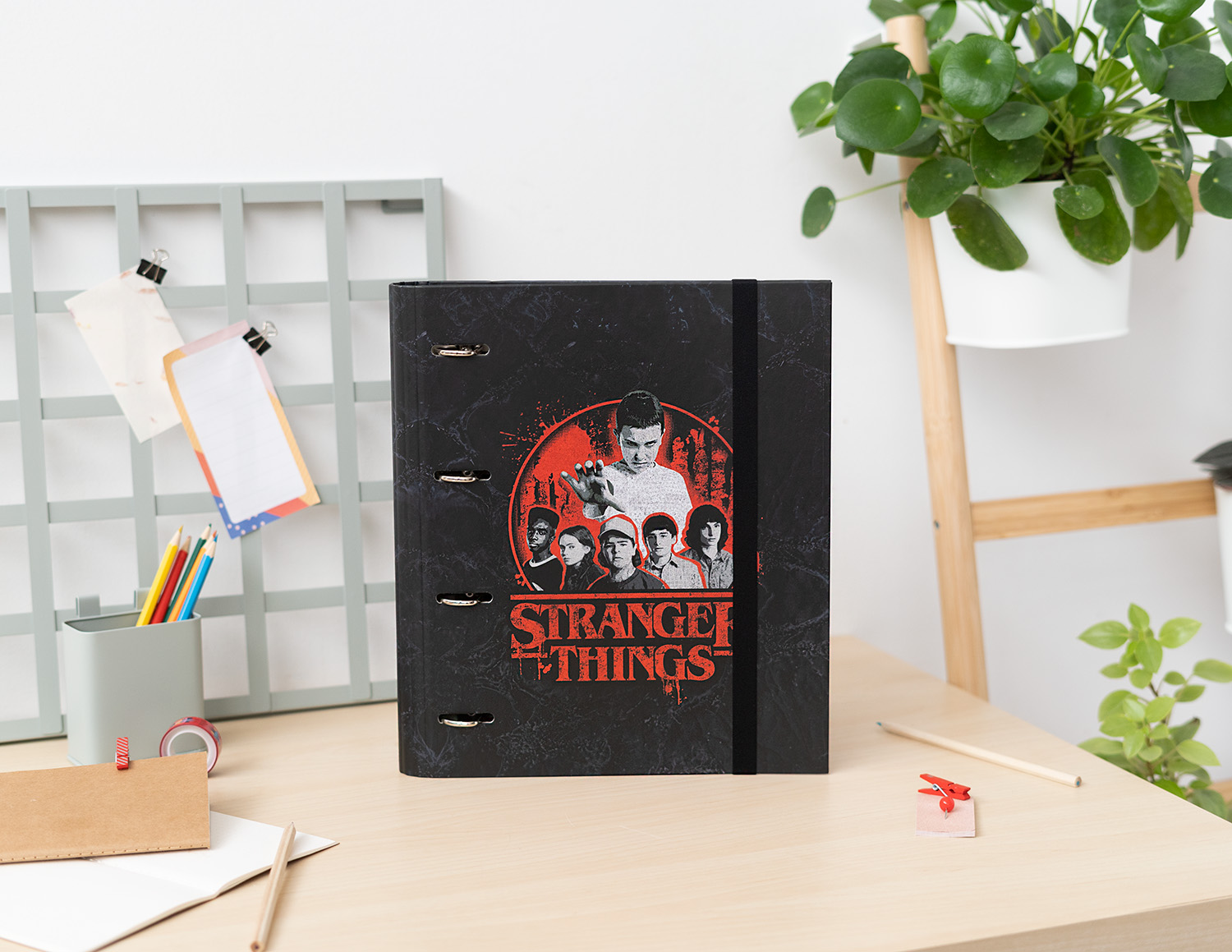 CARPETA 4 ANILLAS STRANGER THINGS