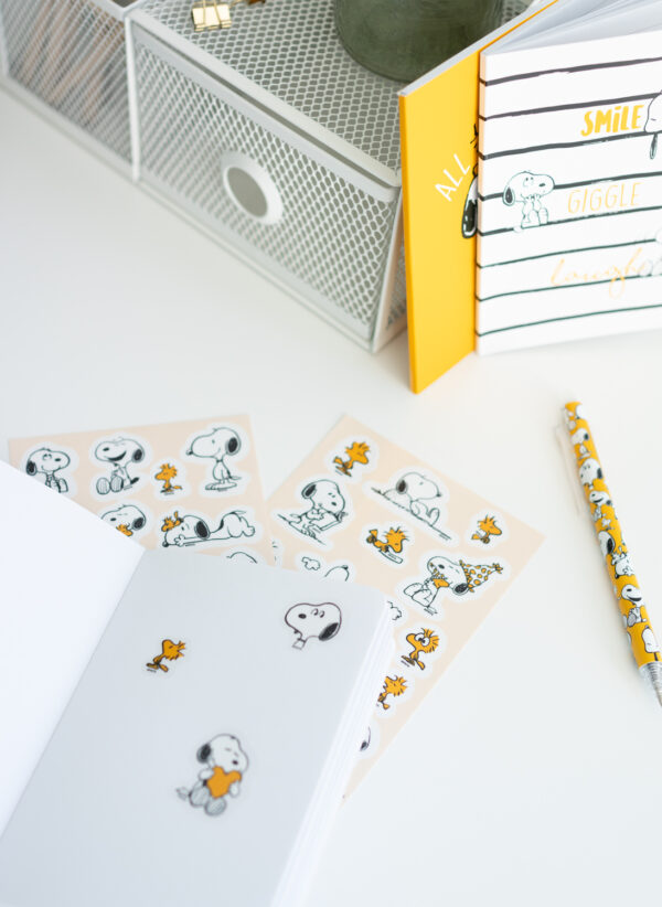 SET DE PAPELERIA SNOOPY